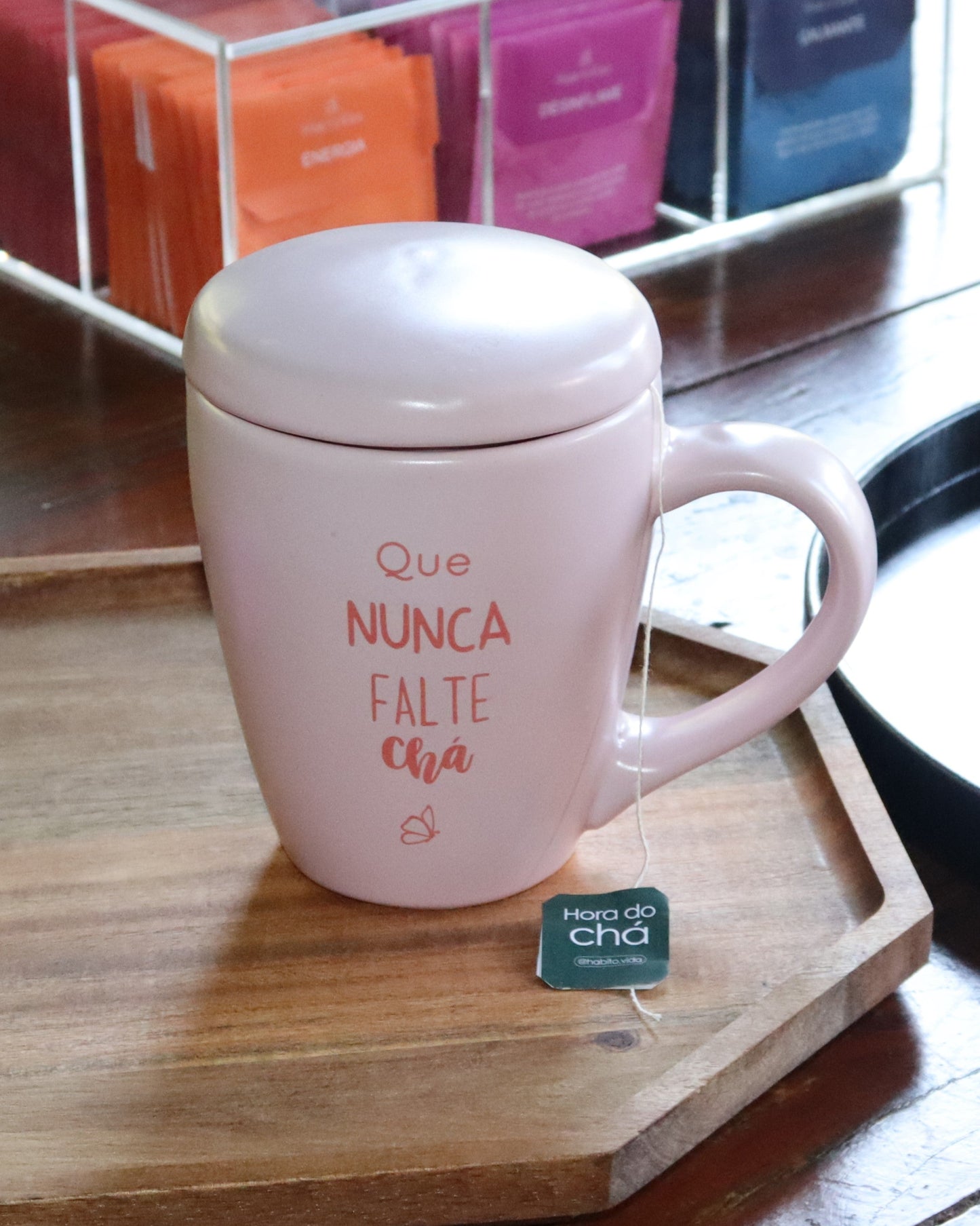 Caneca Candy Rosa - com Tampa - 300ml
