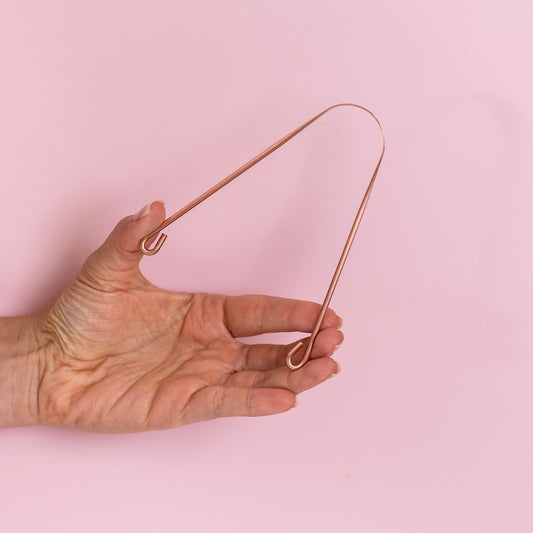 Raspador de Língua Cobre Puro - Modelo Prático