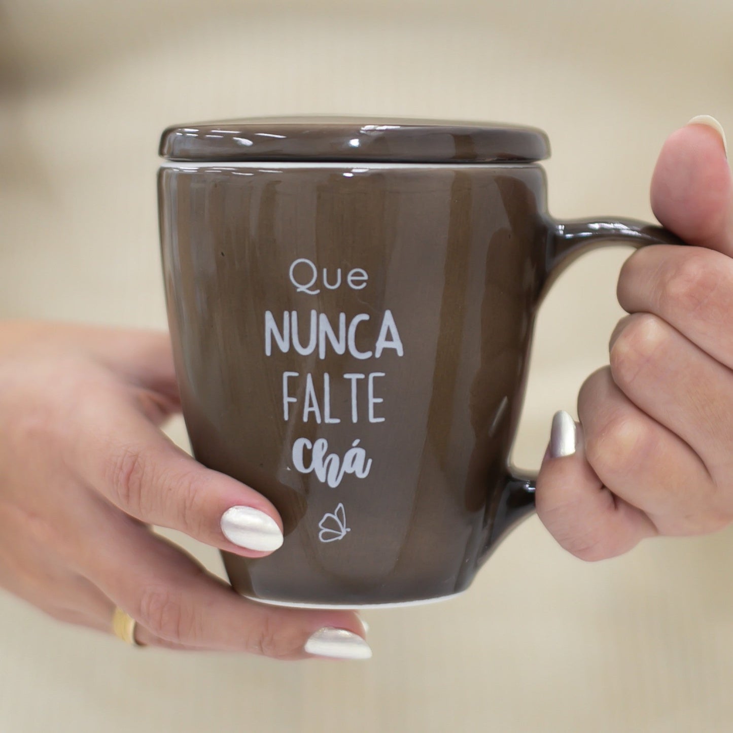 Caneca Porcelana Marrom - com Tampa - 300ml