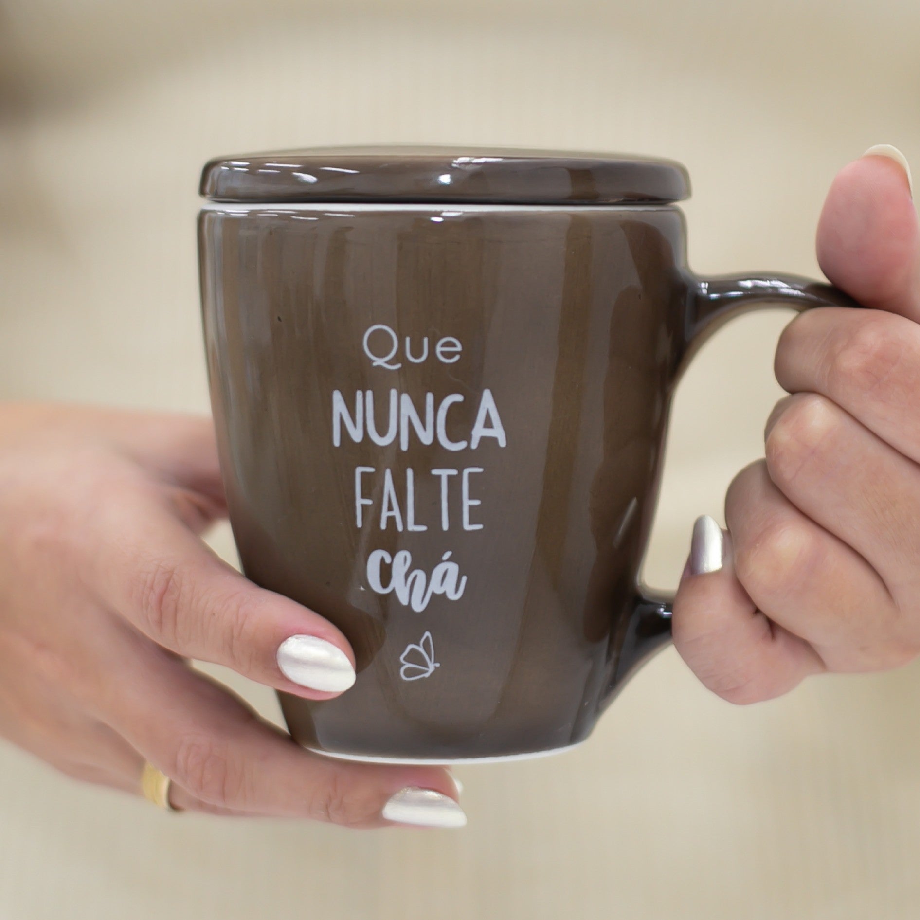 Caneca Porcelana Marrom - com Tampa - 300ml